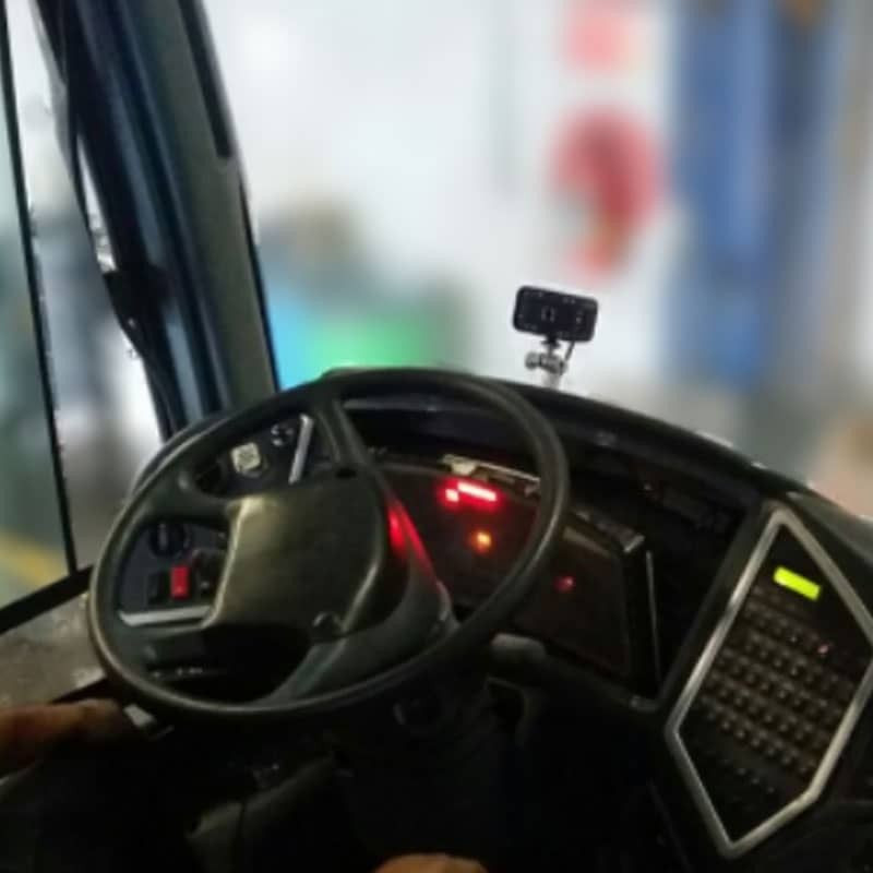Avtobus nəqliyyatının naviqasiya idarəetmə sistemi