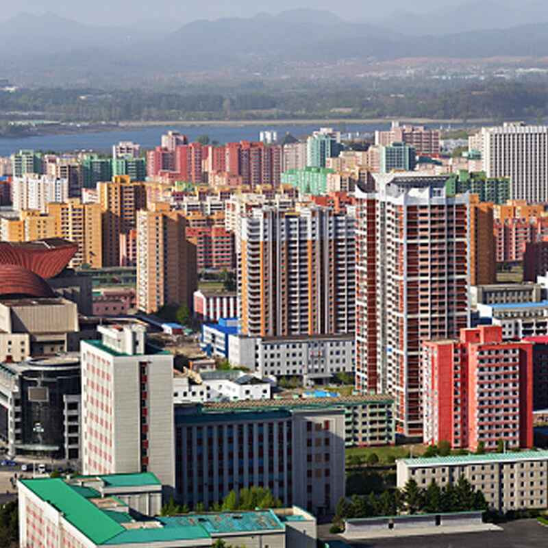 5000 ədəddən ibarət komplekslər üçün fiberoptik dörd peyk kanalının limitsiz paketi